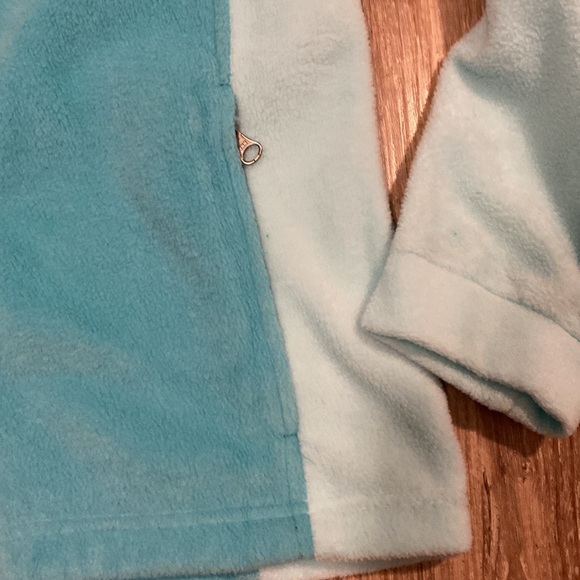 Columbia Fleece Zip up sweater - Picture 3 of 5